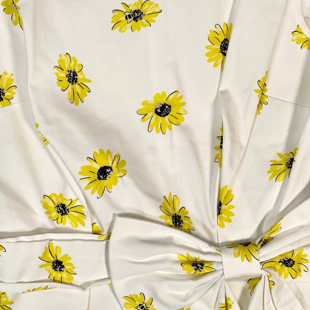 Kate spade with beautiful sunflower print
